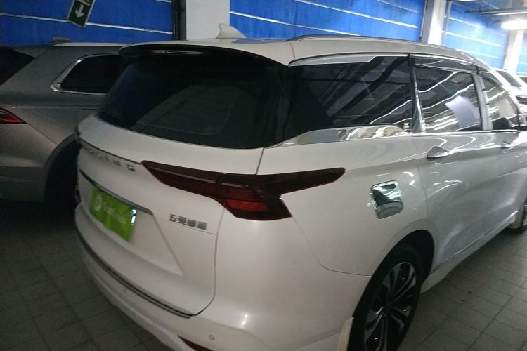 五菱汽车 五菱凯捷 2020款 1.5T CVT旗舰型车身外观6