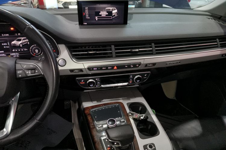 奥迪Q7 2018款 45 TFSI 技术型局部细节16