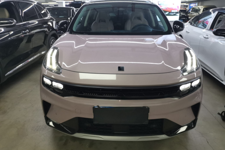 领克06 2021款 1.5T Shero粉色特别版车身外观2