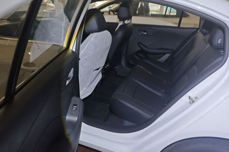 荣威i5 2026款 1.5L CVT豪华版中控内饰21