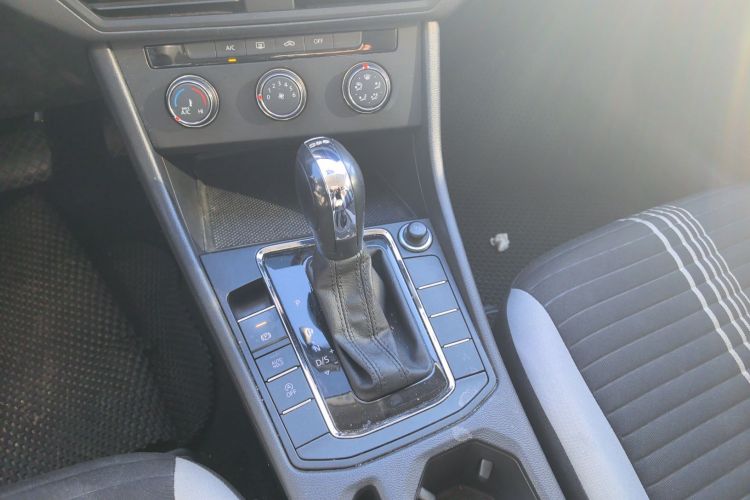 大众 宝来 2023款 200TSI DSG畅行版中控内饰18