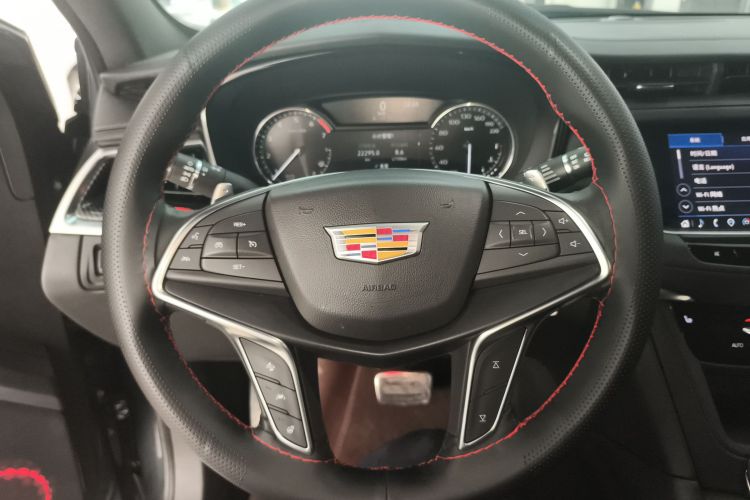 凯迪拉克XT5 2022款 2.0T 四驱豪华型（蜂鸟版）中控内饰13