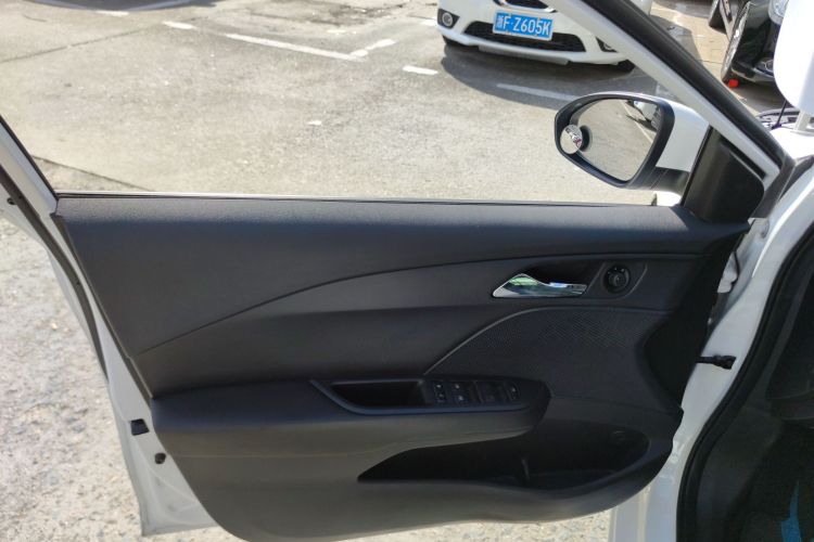 雪佛兰 科沃兹 2019款 320 自动欣悦版中控内饰47