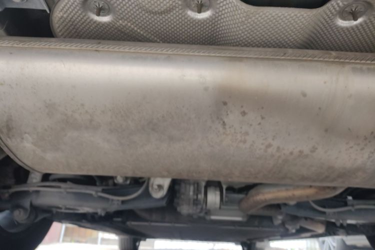 腾势D9 2022款 DM-i 970 四驱旗舰型局部细节9009