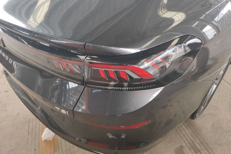 大众 2024款 凌渡L 200TSI DSG潮辣版车身外观6006