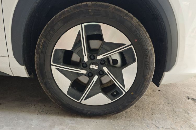 吉利银河 银河E5 2024款 530km 远航版车身外观10