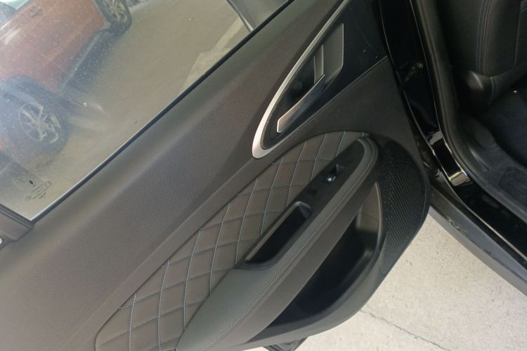 欧拉好猫 2022款 400km标准续航 豪华型 磷酸铁锂中控内饰49