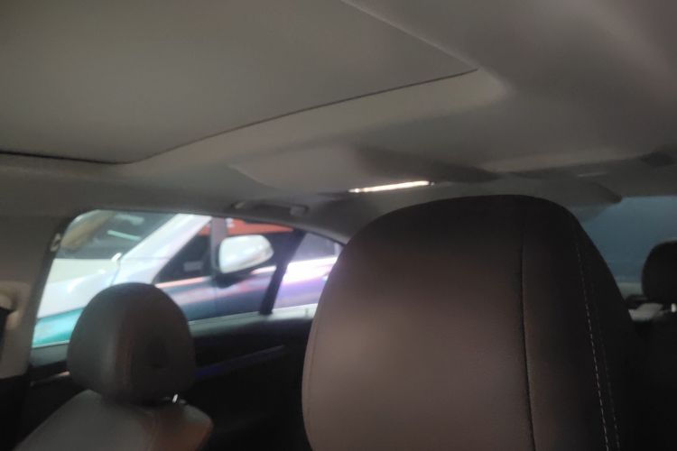 宝马5系 2019款 525Li 豪华套装局部细节22