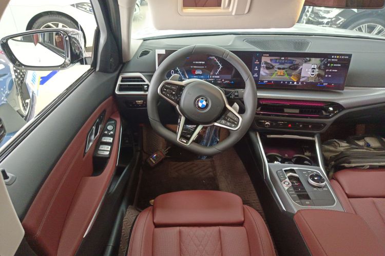 宝马3系 2025款 330Li M运动曜夜套装局部细节13