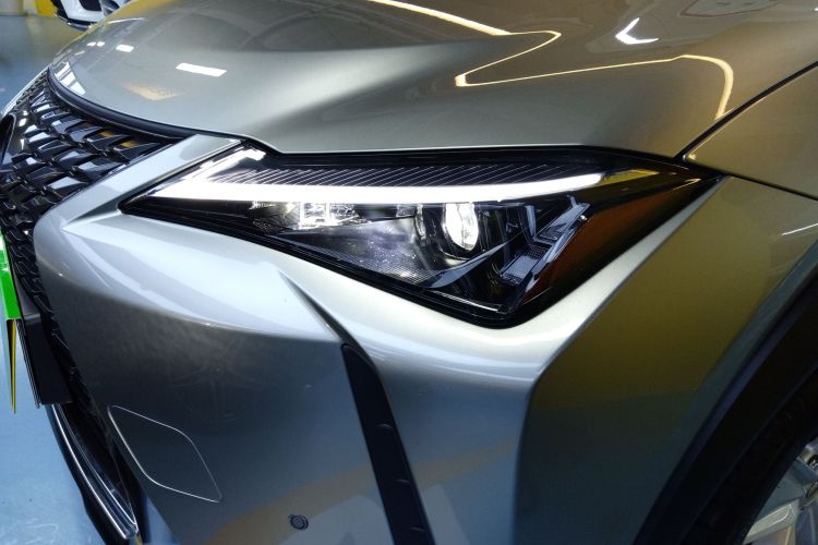 雷克萨斯UX 2022款 260h 探·趣版局部细节36