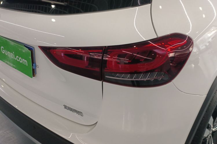 奔驰GLA 2023款 GLA 220车身外观9