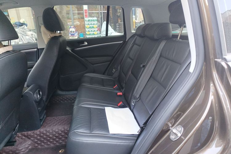 大众 途观 2016款 280TSI 自动两驱丝绸之路舒适版中控内饰7004