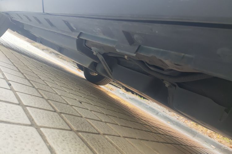 丰田 威兰达 2020款 双擎 2.5L E-CVT两驱科技版局部细节9003