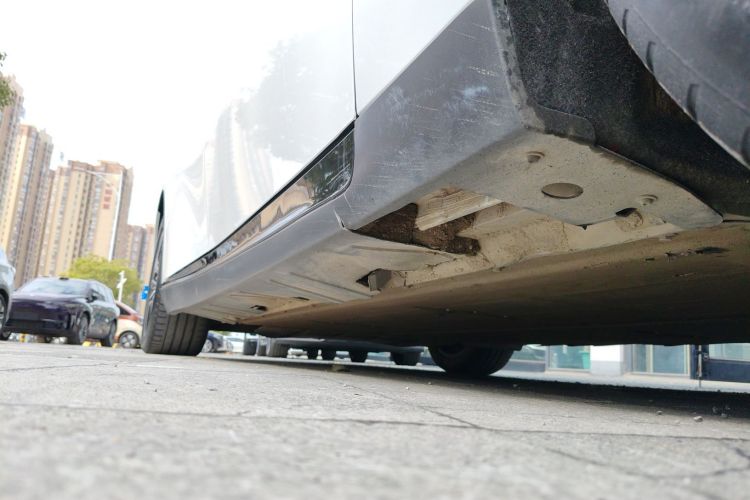 小鹏P7 2023款 P7i 702 Pro局部细节9001