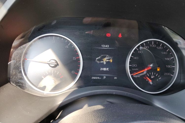 长城 炮 2021款 2.0T商用版自动柴油四驱精英型长箱GW4D20M局部细节14