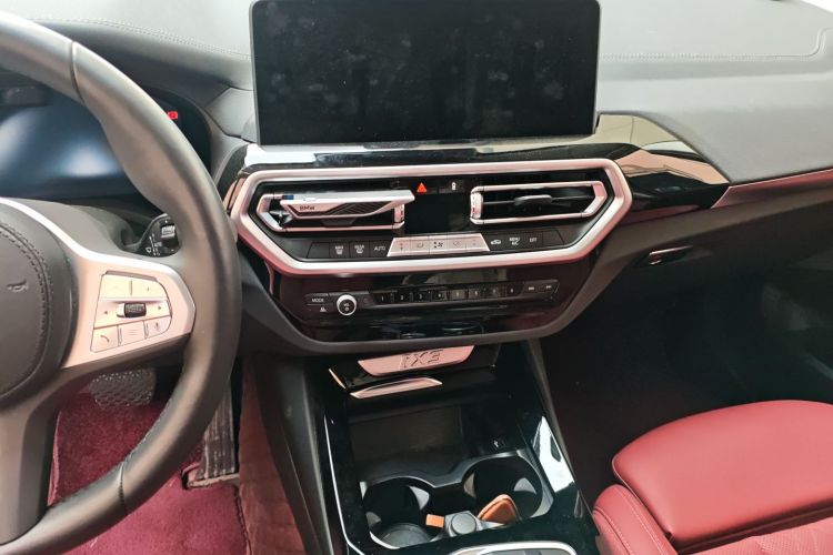 宝马iX3 2024款 领先型中控内饰16