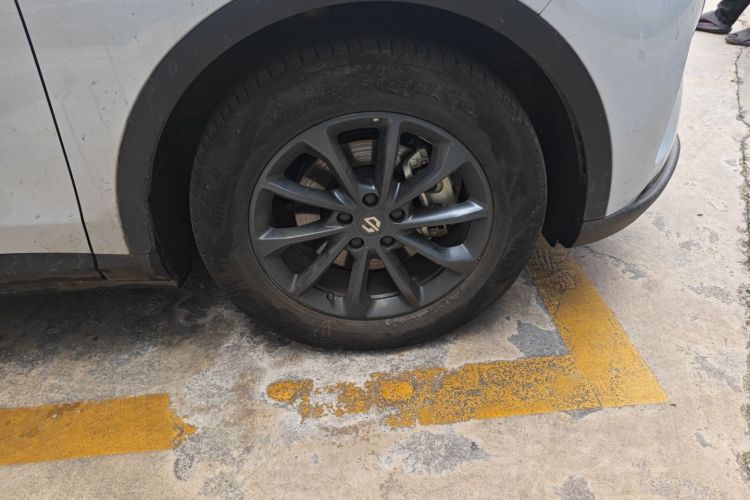 零跑汽车 零跑C11 2023款 增程 180舒享版车身外观10