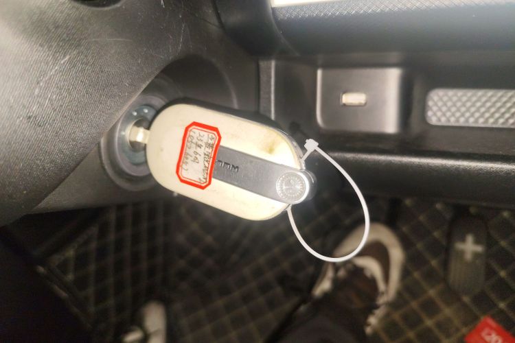 五菱汽车 宏光MINIEV 2022款 GAMEBOY 200km 玩咖款 磷酸铁锂中控内饰7001