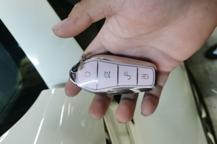 比亚迪 海豚 2024款 荣耀版 420km 时尚版中控内饰11