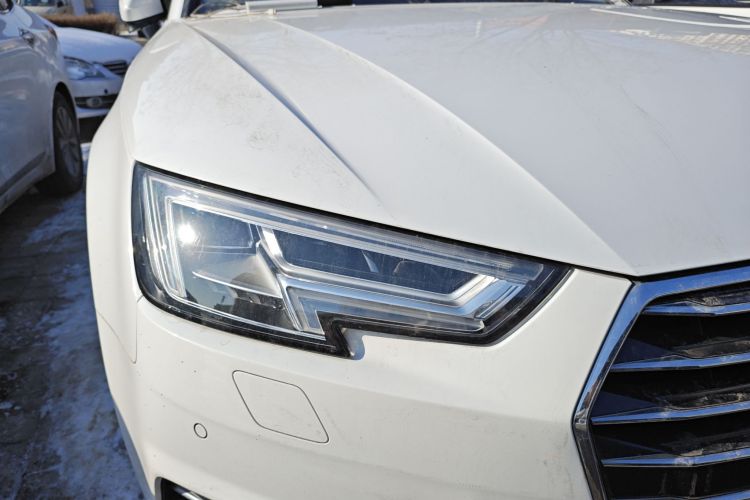 奥迪A4L 2018款 30周年年型 40 TFSI 进取型车身外观8