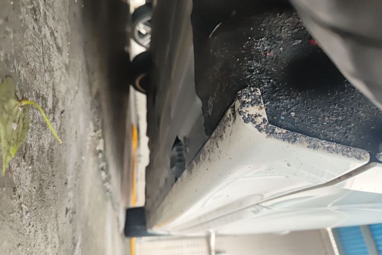 宝马3系 2019款 320i M运动套装局部细节9004