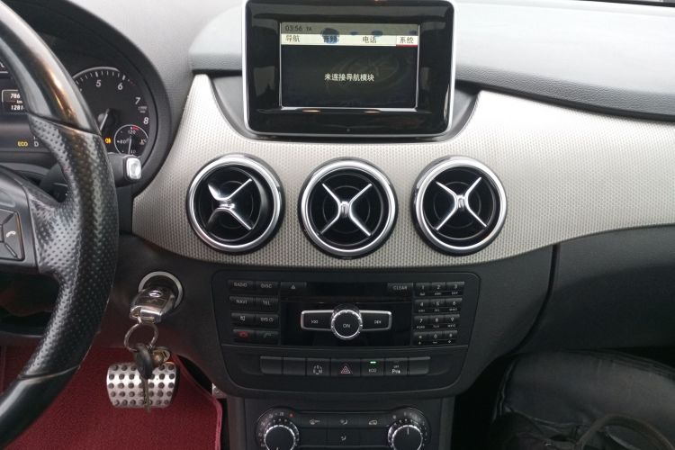 奔驰B级 2012款 B 200局部细节16