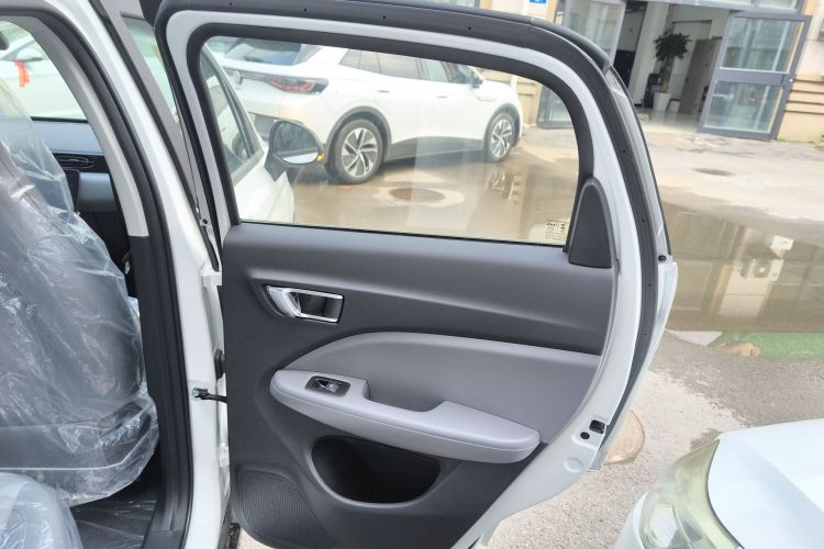 零跑汽车 零跑T03 2024款 200轻享版中控内饰45