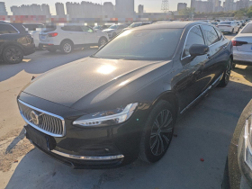 沃尔沃S90 2021款 B5 智逸豪华版