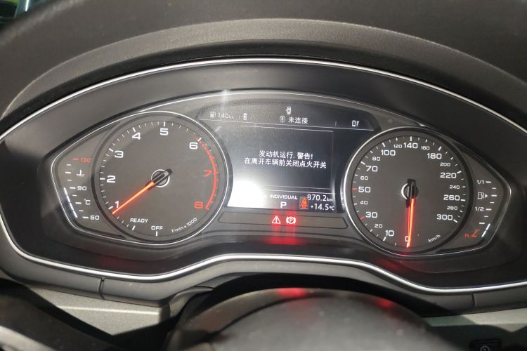 奥迪A4L 2019款 40 TFSI 进取型 国VI中控内饰14