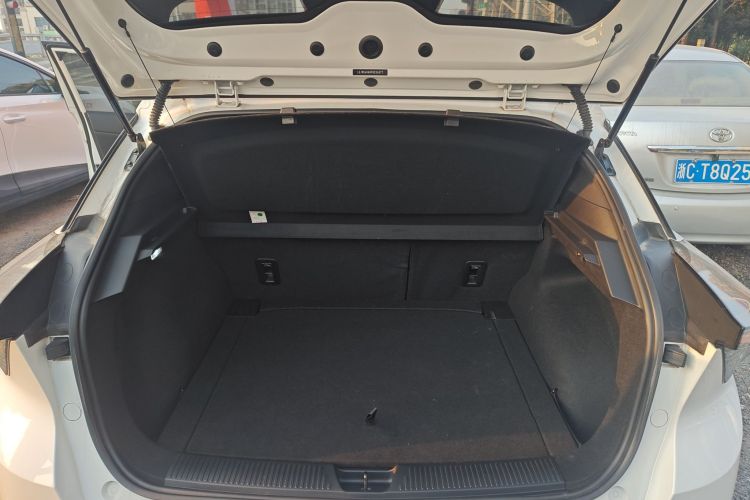 名爵 MG4 EV 2022款 425km 豪华版局部细节23