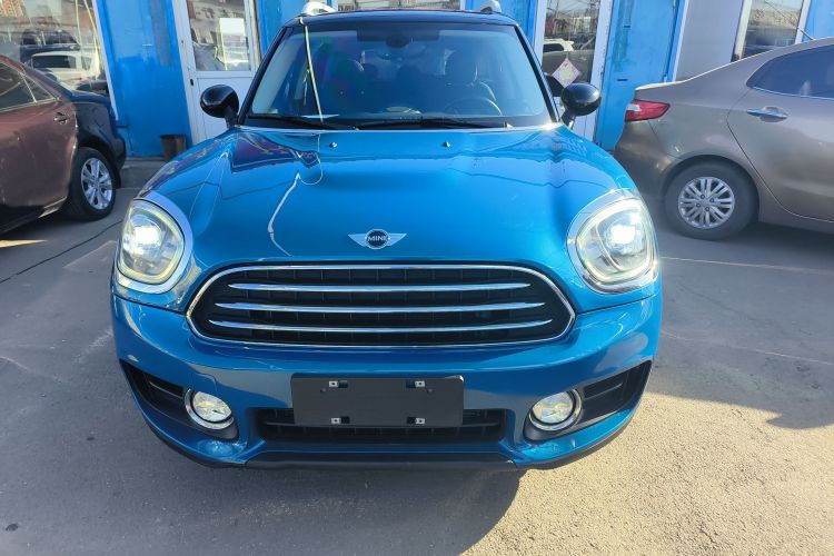 MINI Countryman 2017款 1.5T COOPER ALL4车身外观2