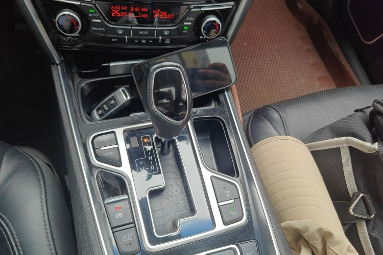 吉利汽车 博瑞 2015款 1.8T 旗舰型局部细节18