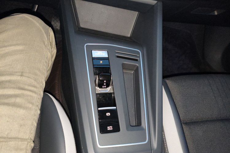 大众 高尔夫 2023款 改款 280TSI DSG Pro中控内饰18