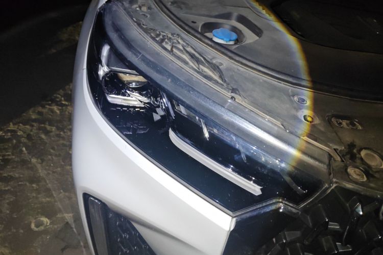 奔腾T99 2022款 20TD 自动运动尊享型车身外观8