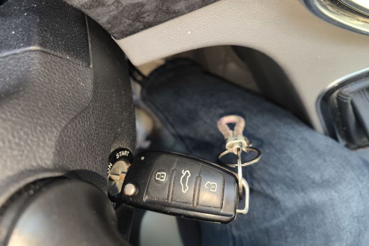 江淮瑞风 瑞风M4 2016款 2.0L 手动豪华智能型中控内饰11