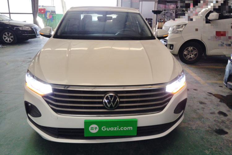 大众 朗逸 2023款 1.5L 自动得逸版车身外观2