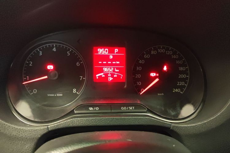 大众 Polo 2013款 1.4L 自动舒适版局部细节14