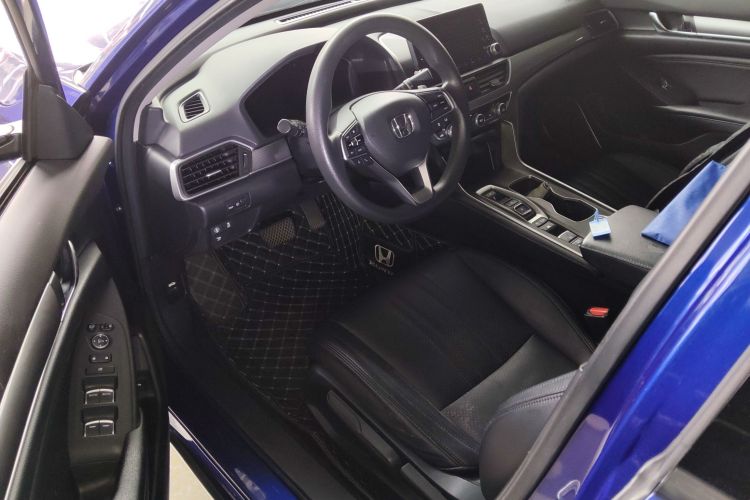 本田 雅阁 2018款 锐·混动 2.0L 锐酷版 国VI中控内饰20