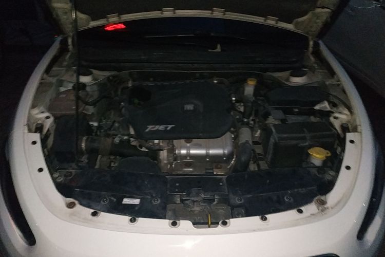 菲亚特 菲翔 2015款 1.4T 自动跃享版机舱底盘24