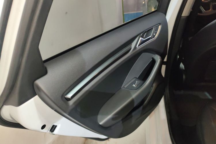 奥迪A3 2018款 30周年年型 Limousine 35 TFSI 时尚型中控内饰49