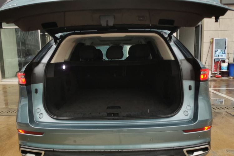 奇瑞 瑞虎9 2023款 2.0T 双离合两驱尊贵版 5座机舱底盘23