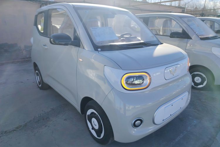 五菱汽车 宏光MINIEV 2024款 第三代 215km 青春版车身外观3