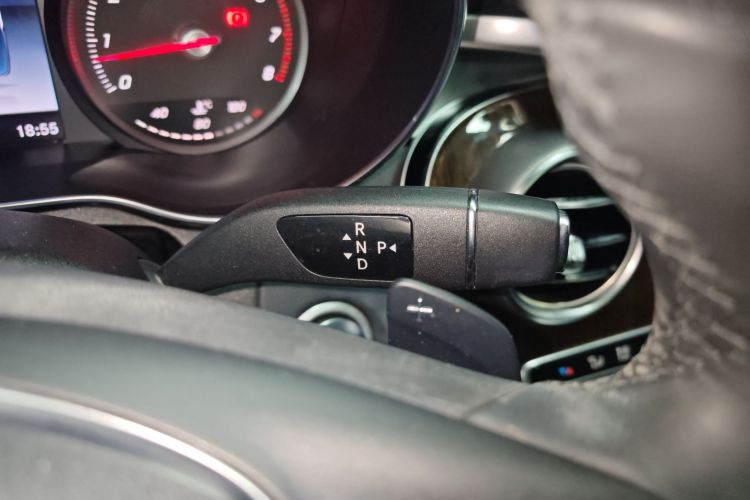 奔驰C级 2016款 C 200 L局部细节18