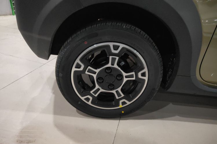 吉利银河 2025款 210km 熊猫骑士车身外观6008