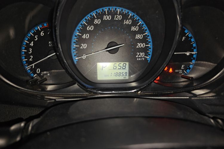 丰田 YARiS L 致享 2017款 1.5E CVT魅动版中控内饰15