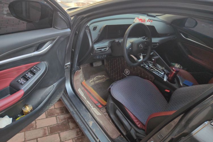 长安 逸动 2021款 PLUS 蓝鲸NE 1.4T GDI DCT尊贵型中控内饰20