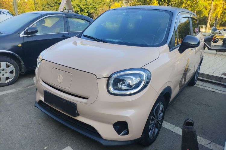 零跑汽车 零跑T03 2021款 400轻享版 磷酸铁锂车身外观1