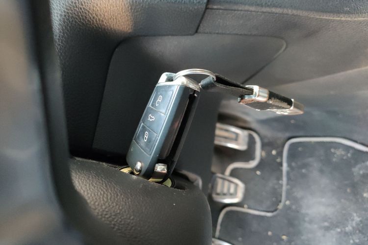 大众 高尔夫 2016款 1.4TSI 手动R-Line中控内饰11