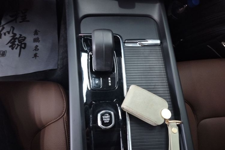 沃尔沃S60 2022款 B4 智逸豪华版中控内饰18