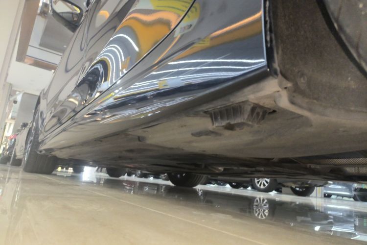 宝马3系 2020款 325Li M运动曜夜套装局部细节9002